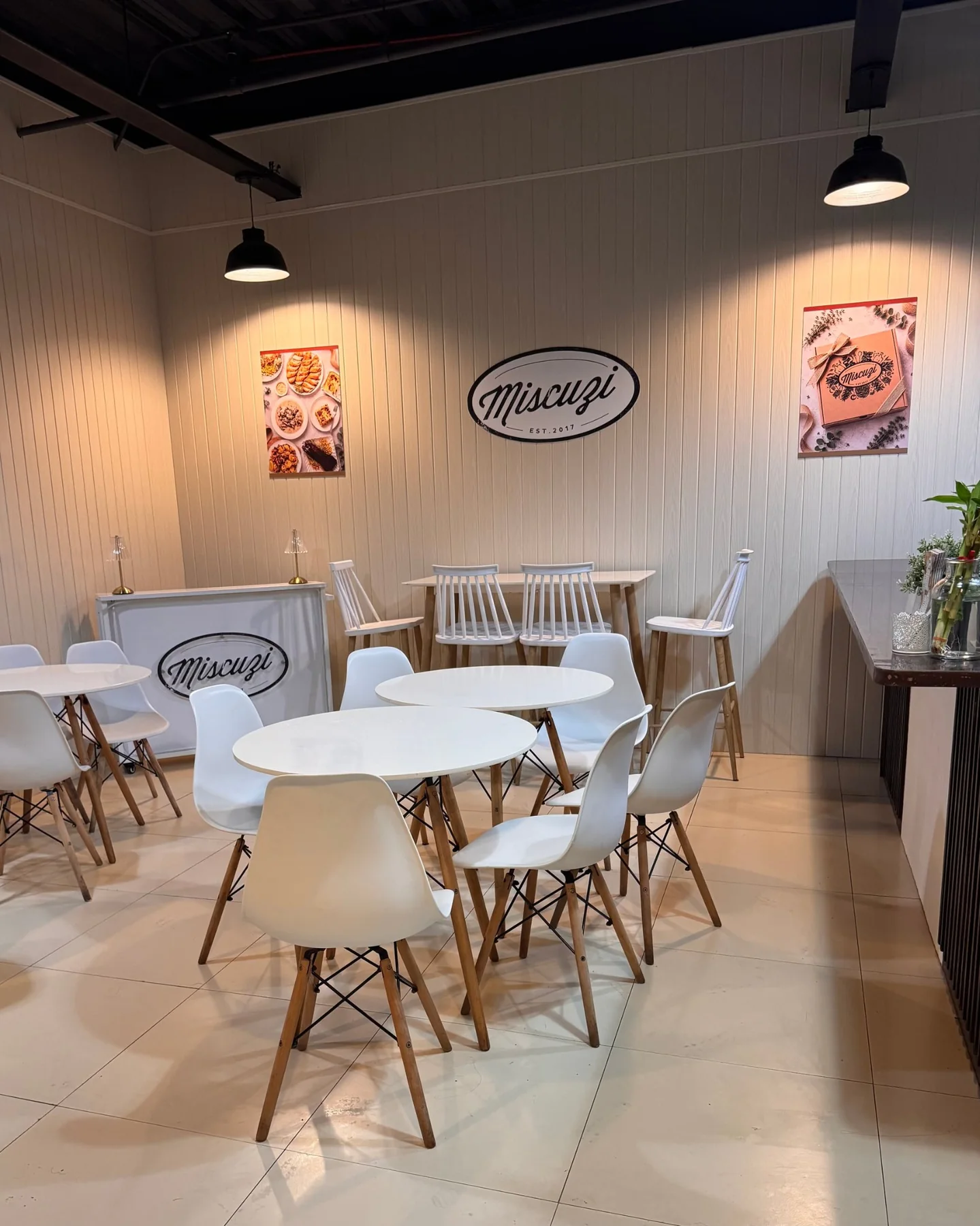 Miscuzi private dining space
